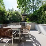 Veeve - Balham Boutique