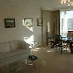 Edgware Road Raynham Apartment