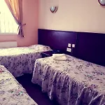 Mandalay Picton House Hotel