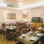 Mandalay Picton House Hotel