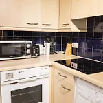 Earls Court Apartment
