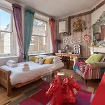 Sensational St Paul\'S Home By The Cathedral