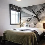 The Wellington Hotel