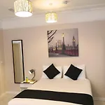 United Lodge Hotel And Apartments
