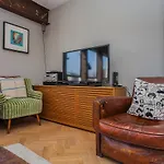 Camden Town Apartment