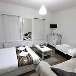 Leyton Rooms