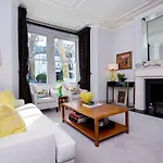 Veeve - Ellerby Parkside