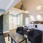 Elegant 1 bed next to Hyde Park, sleeps 2