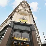 Where To Sleep - Brixton High Street