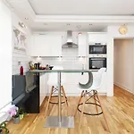 Italianflat - Stamford Bridge