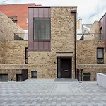 Gray\'S Inn Road