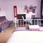 Cropley Guest Apartment