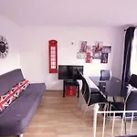 Cropley Guest Apartment