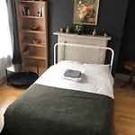 Raspberry Lodge
