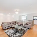 Cavendish Mews South