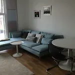 1 Bedroom in Chelsea Bridge Wharf