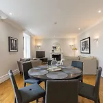 Stylish new flat near Mayfair