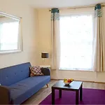 Oyo Home Kings Cross-St Pancras Garden 4 Bedroom