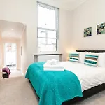 Earl\'S Court Ongar Road Apartments By Viridian Apartments