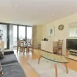 Thames Bridges Apartments