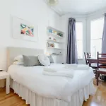 Philbeach Balcony- 2Bed Flat In Earls Ct