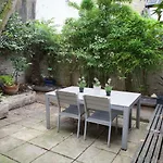 Victoria Station Apartment