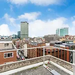 2Bed 2Bath Apartment in Fitzrovia