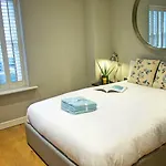 The Norfolk Townhouse - Stunning 5Bdr Home
