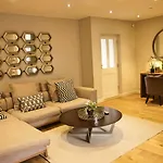 The Norfolk Townhouse - Stunning 5Bdr Home