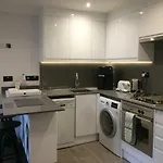 Lexham Gardens Lodge 5