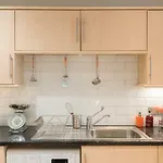 Central Home With Parking Near Waterloo & St Thomas & Big Ben & Parliament