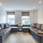 Charles Dickens, Tate Modern Apartments