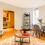 One Bed Serviced Apt Near Millenium Bridge