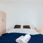 Lamington Heights - Deluxe Guest Room 2