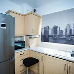 Modern 2 Bedroom Apartment