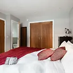 The Norfolk Maisonette - Lovely 4Bdr Mews