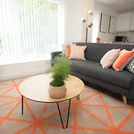 Moonside - Stunning Angel Apartments