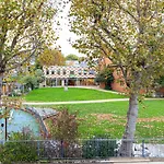 Patrick Connolly Gardens