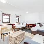 Russell Square Hotel