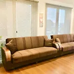 London Excel 2 Bedrooms River View Apartment