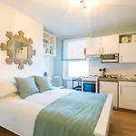 Chic Studio Flat In West Kilburn Near Queen\'S Park