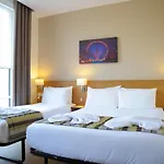 Kings Cross Inn Hotel