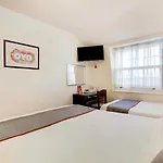 St George\'S Hotel