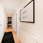 Gorgeous Large Deluxe West-End Park Architect Home