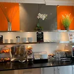 Henley House Hotel