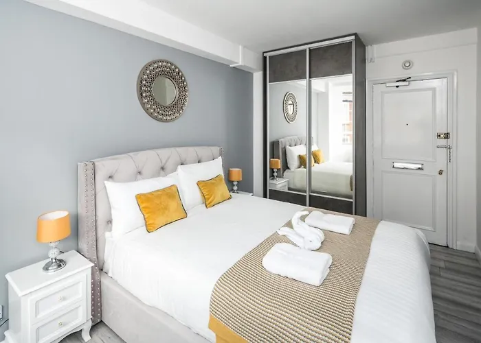 New Sleek Modern Studio In The Heart Of Chelsea