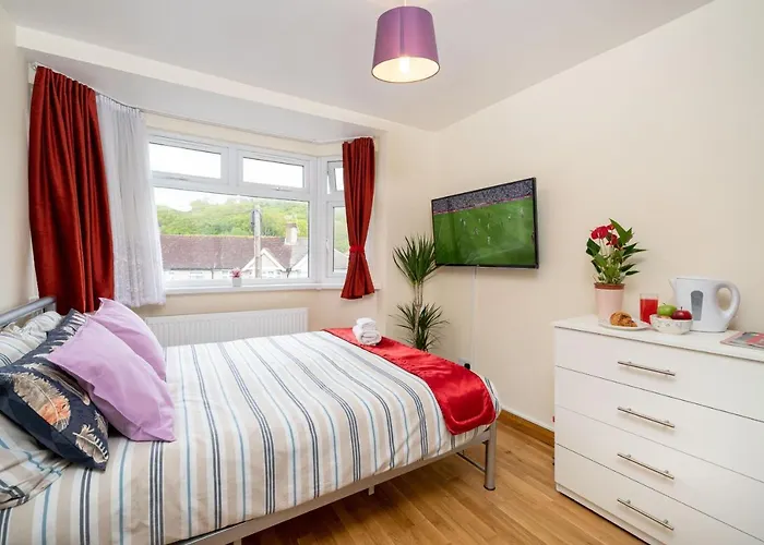 F4 Modern Double Room