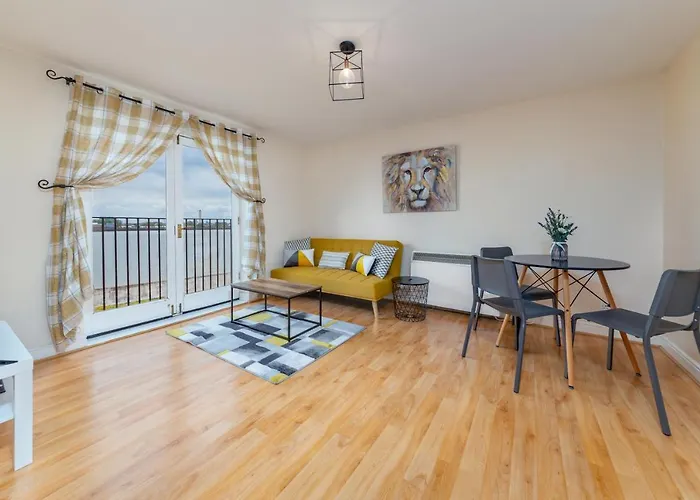 Suites By Rehoboth - 23 Thames View - Upper - Woolwich