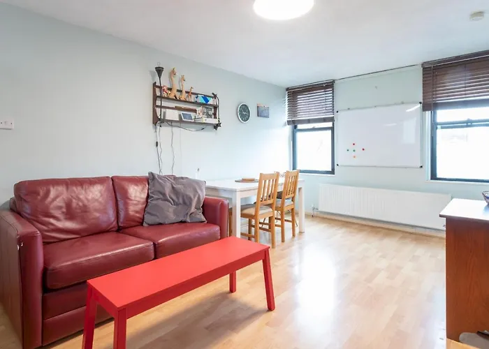 Pass The Keys Pimlico Apartment Minutes From Big Ben, And London Eye