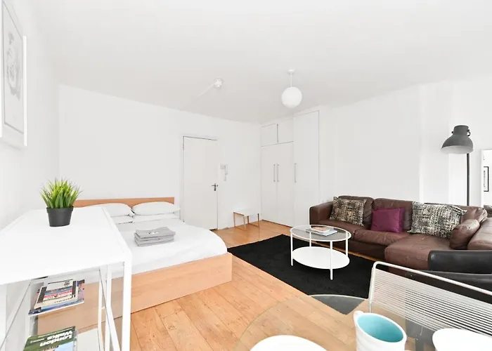 Covent Garden & Soho, Cosy & Cool, Spacious Apartment